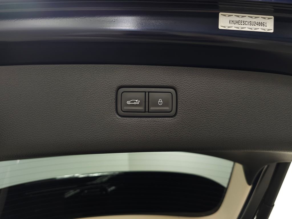 Certified Used 2025 Capri Blue Genesis 3.5T Prestige image 9