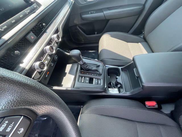 2025 Honda CR-V LX - Photo 22