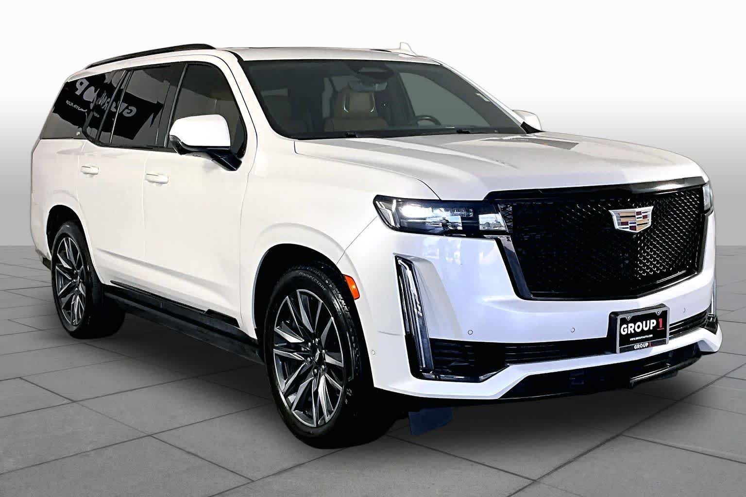 Used 2021 CRYSTAL WHITE TRICOAT Cadillac Sport image 3