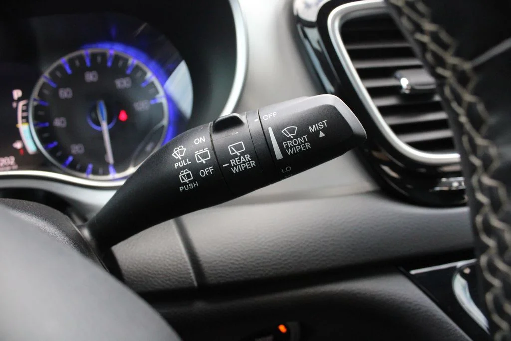 Used 2019 Black Chrysler Touring L Plus image 13
