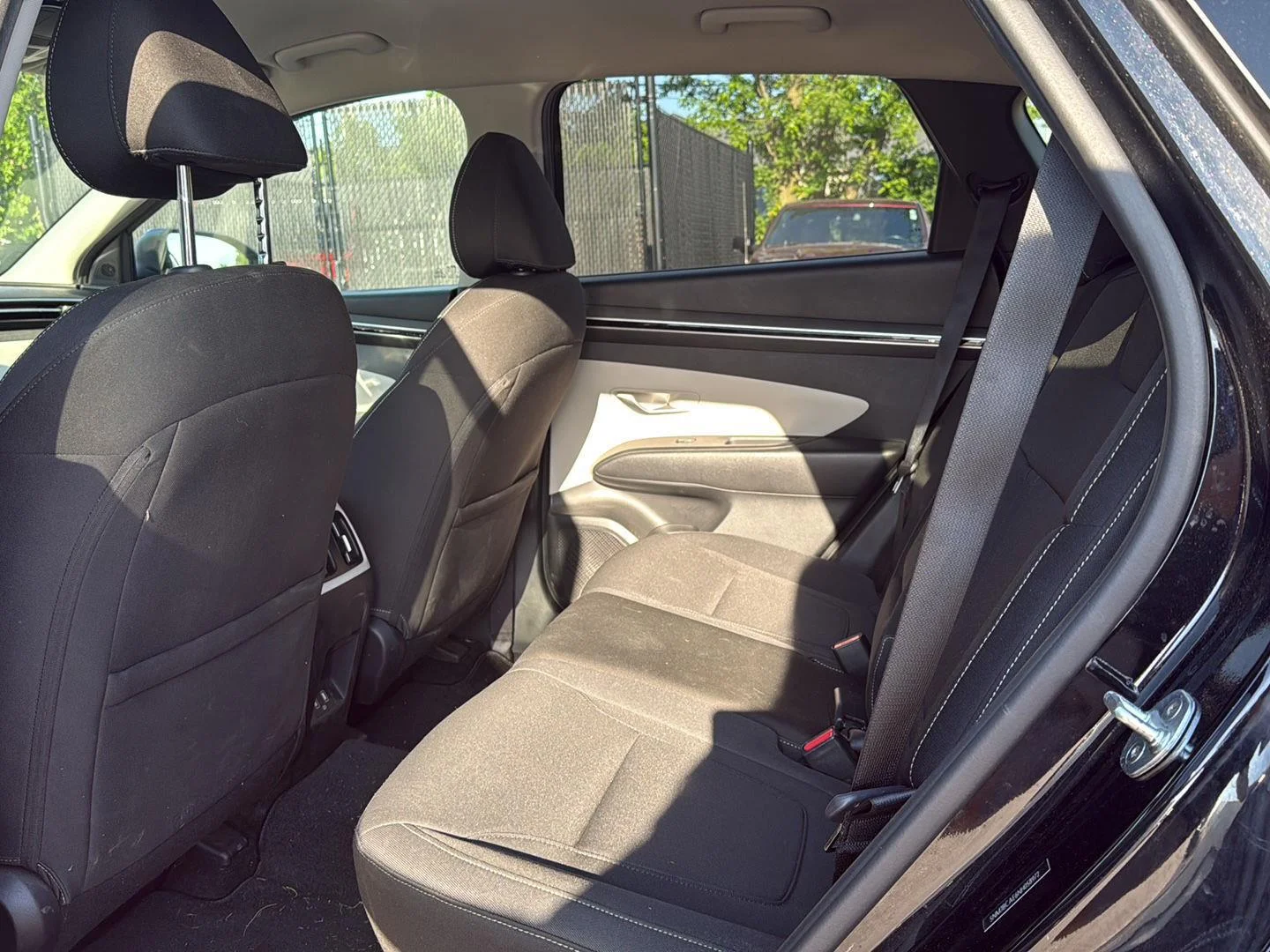 Used 2022 Phantom Black Hyundai SEL image 10