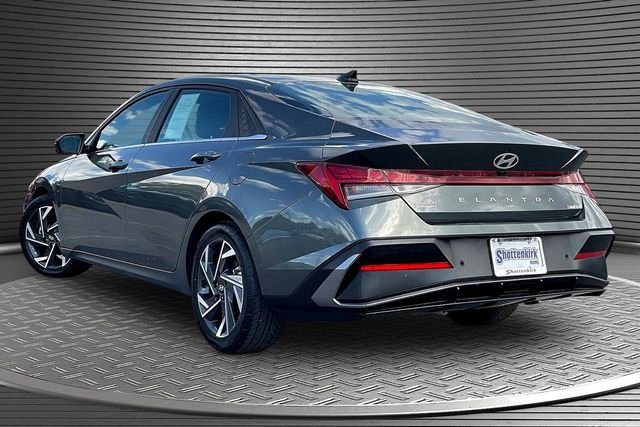 2024 Hyundai Elantra Limited - Photo 7