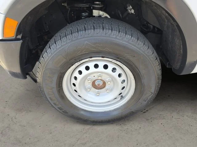 Used 2020 White Ford XL image 26