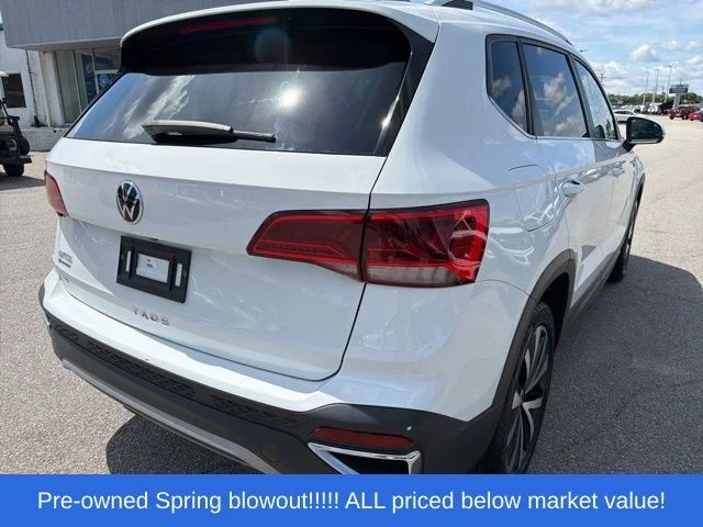 Used 2022 White Volkswagen 1.5T SE image 13