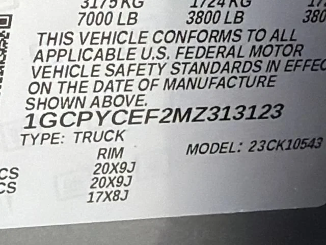 Used 2021 SATIN STEEL METALLIC Chevrolet Custom Trail Boss image 29