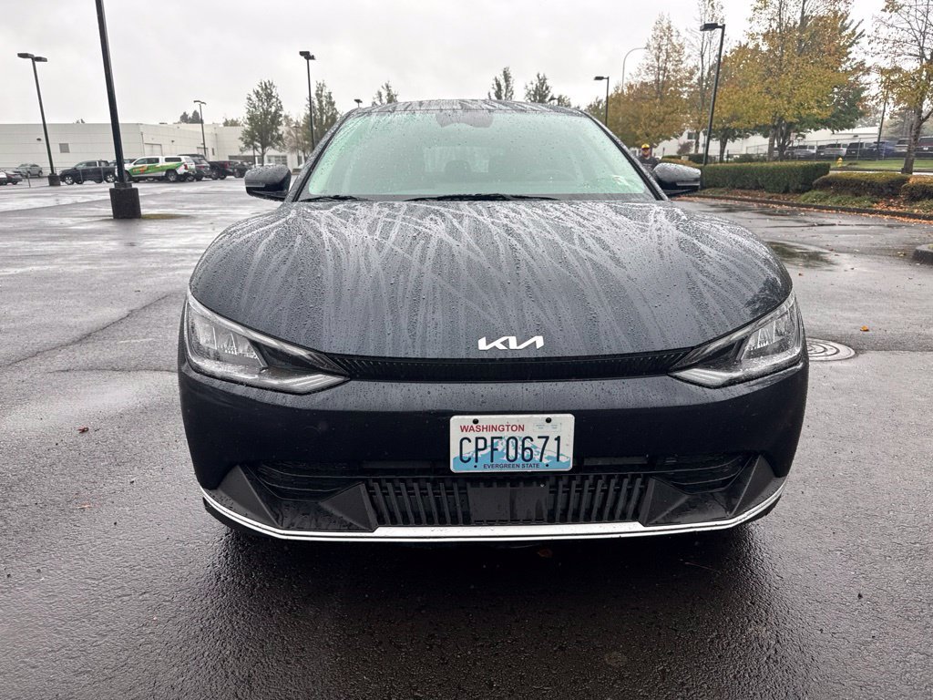 2024 Kia EV6 Light