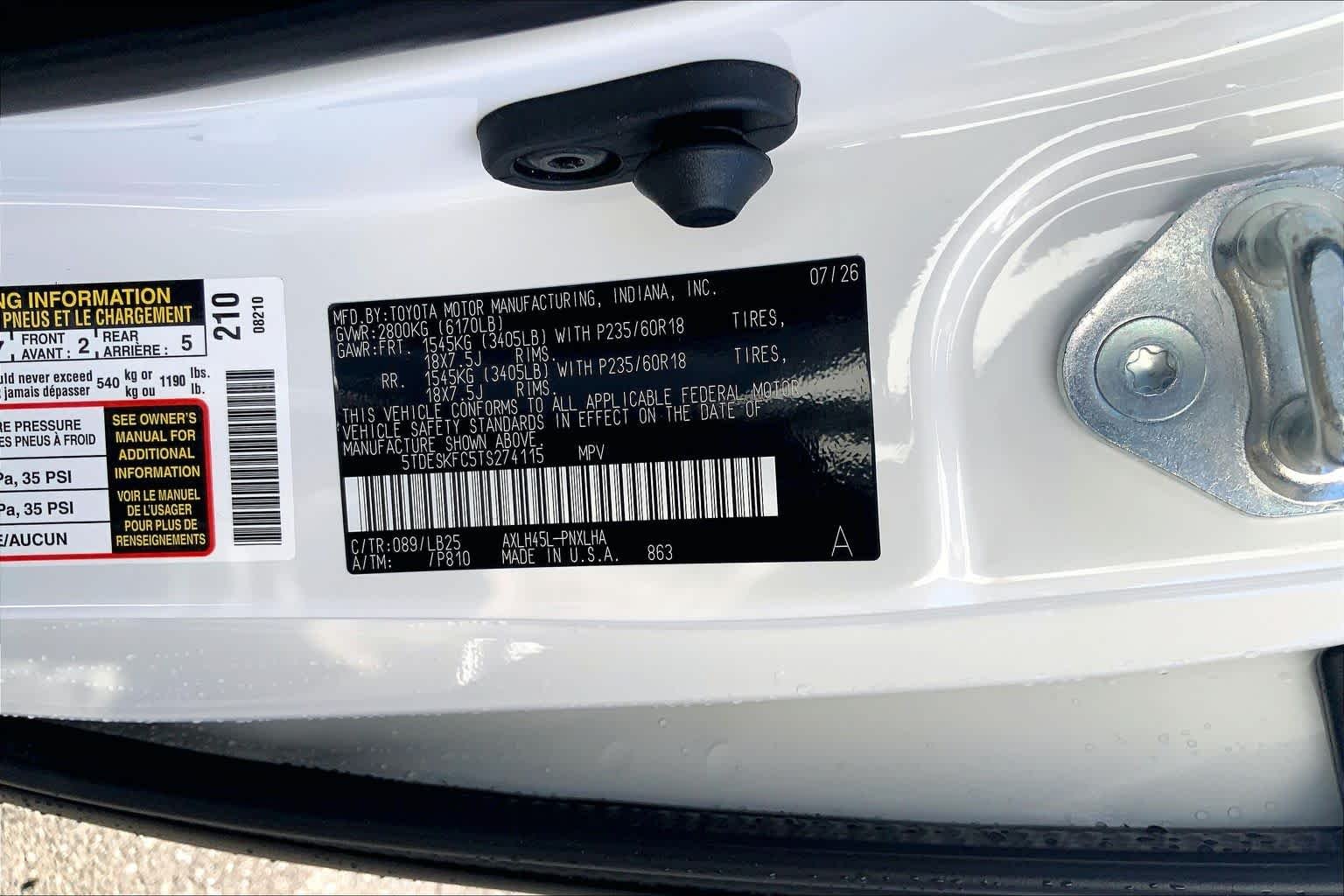 New 2026 Wind Chill Pearl Toyota Platinum image 22
