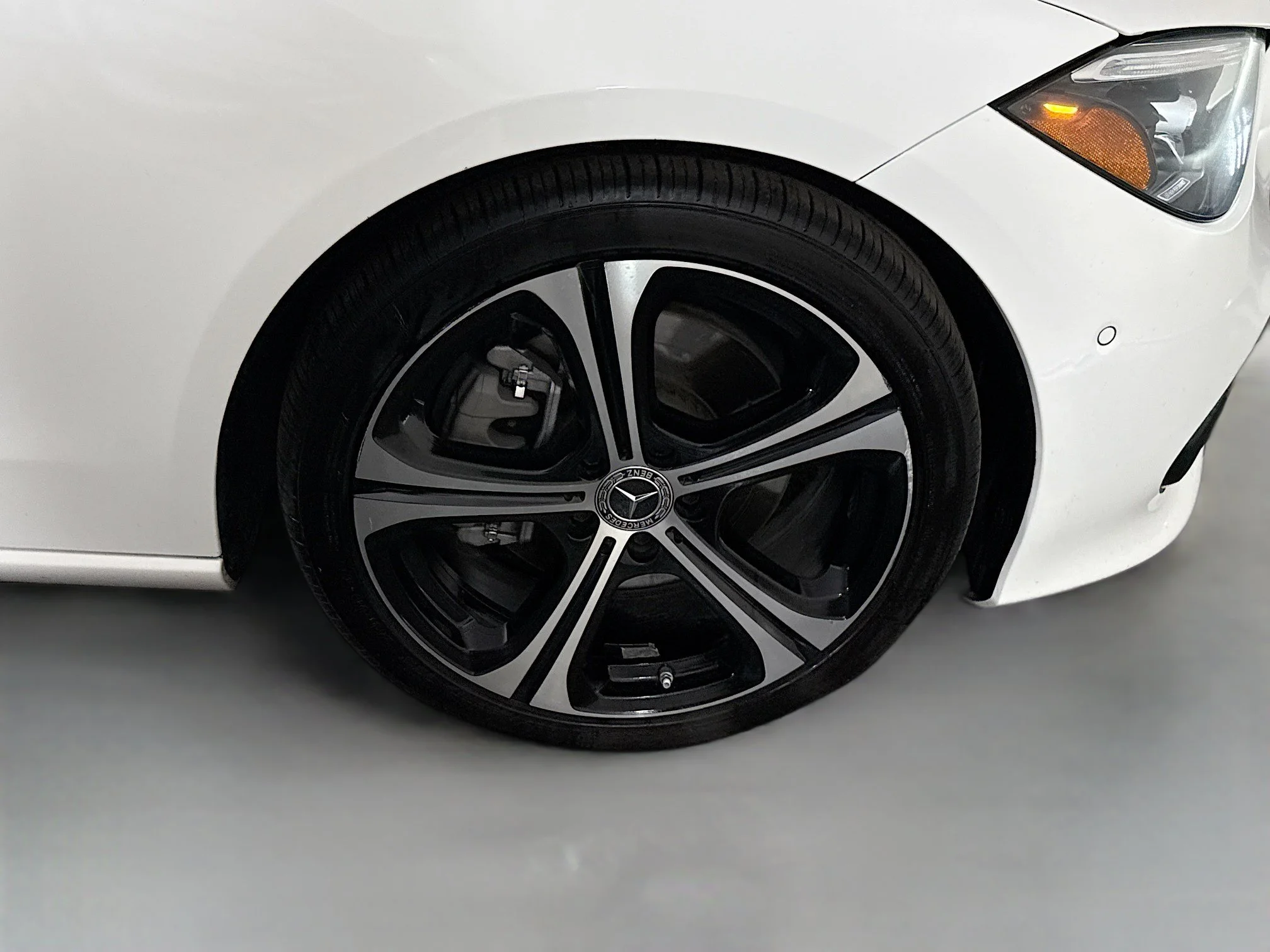 Used 2022 Polar White Mercedes-Benz C 300 image 28