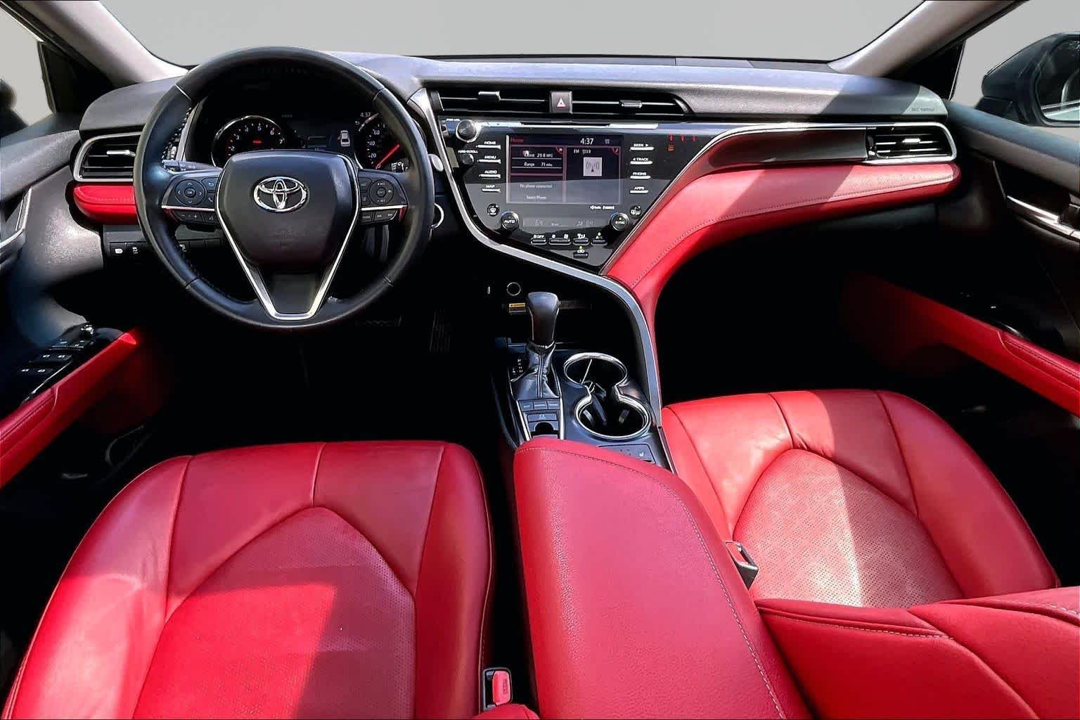 Used 2019 Celestial Silver/Midnight Black Metallic Toyota XSE image 16