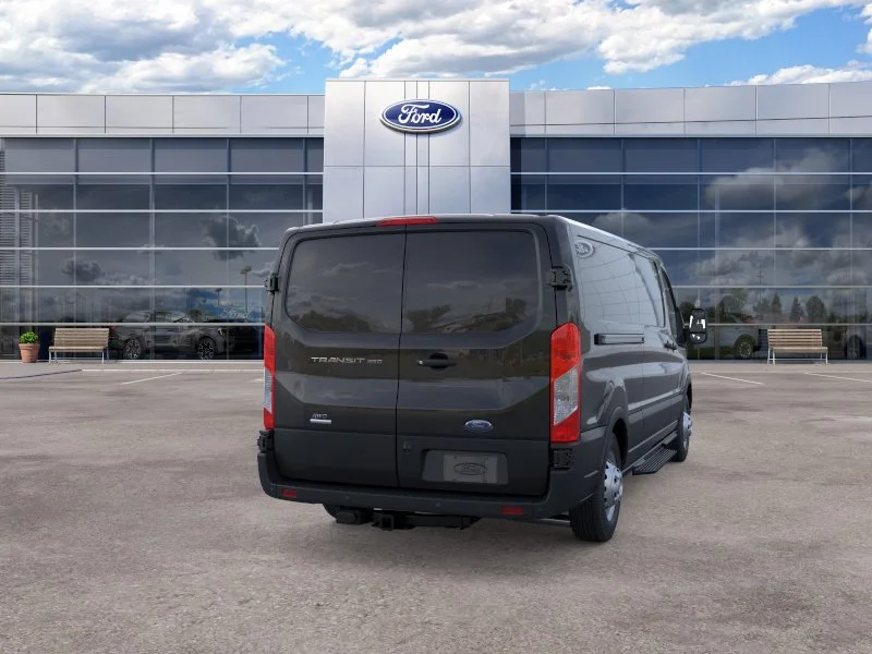 New 2025 Agate Black Metallic Ford  image 36