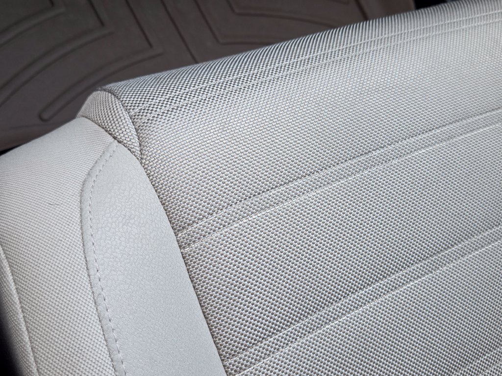 Used 2018  Honda EX image 27