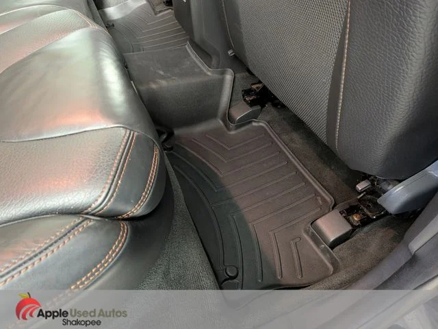 Used 2010 Gray Volvo 3.2 image 36