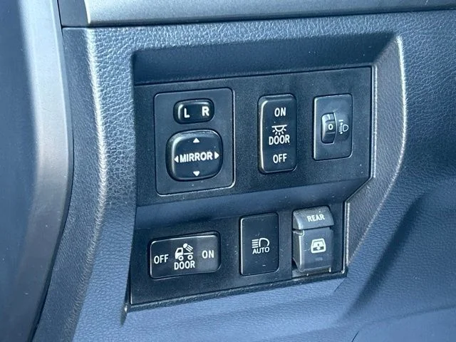 Used 2018 Gray Toyota SR5 image 24