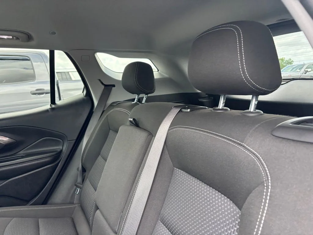 Used 2024 White GMC SLE image 26