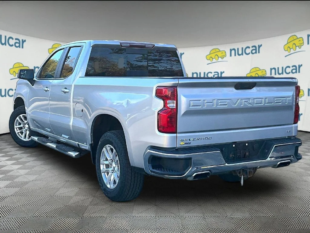 Used 2019 Silver Ice Metallic Chevrolet LT image 4
