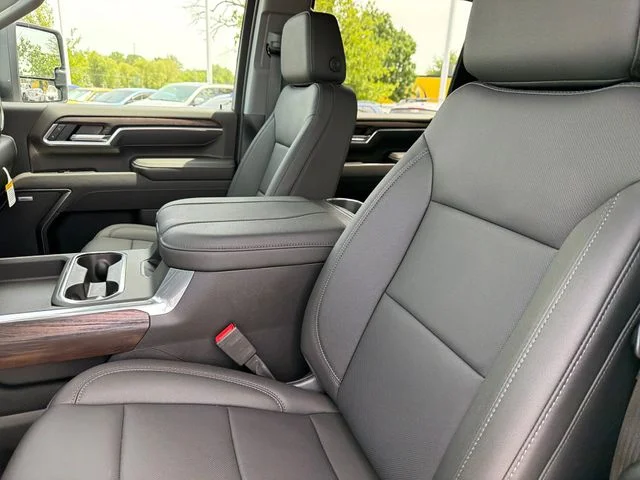2026 GMC Sierra 2500HD SLT - Photo 18
