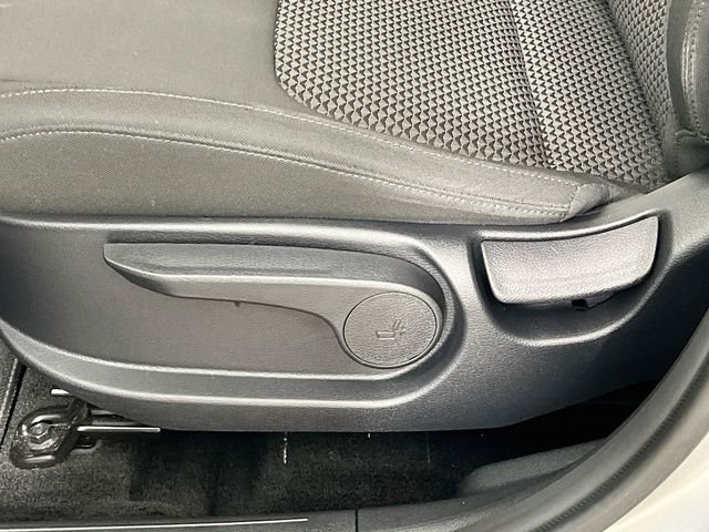 2023 Kia Sportage LX - Photo 11
