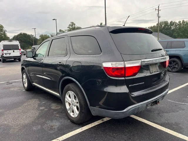 Used 2013 Black Dodge SXT image 3