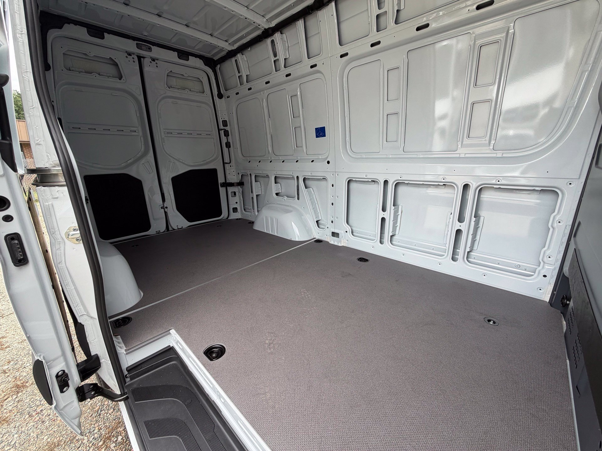 New 2026 Arctic White Mercedes-Benz Cargo 144 WB image 58