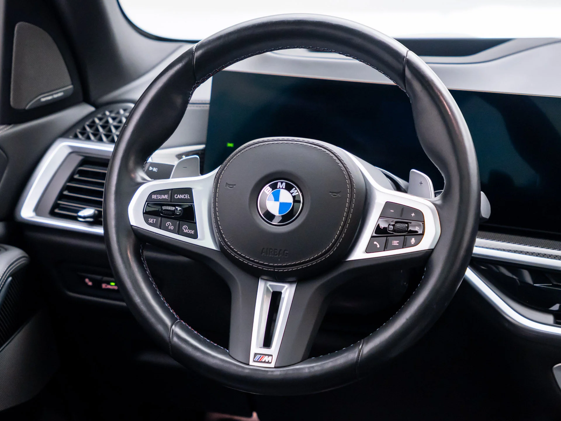 Certified Used 2024 White BMW M60i image 11