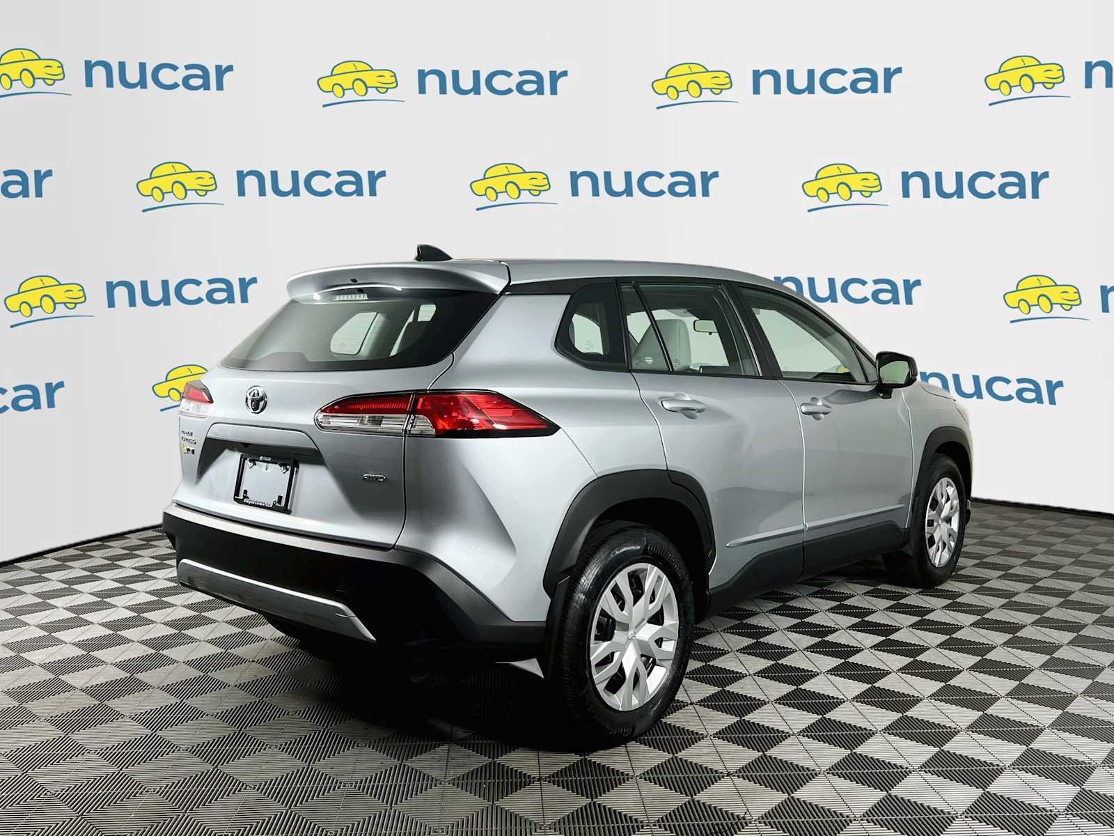 Used 2024 Sonic Silver Toyota L image 7