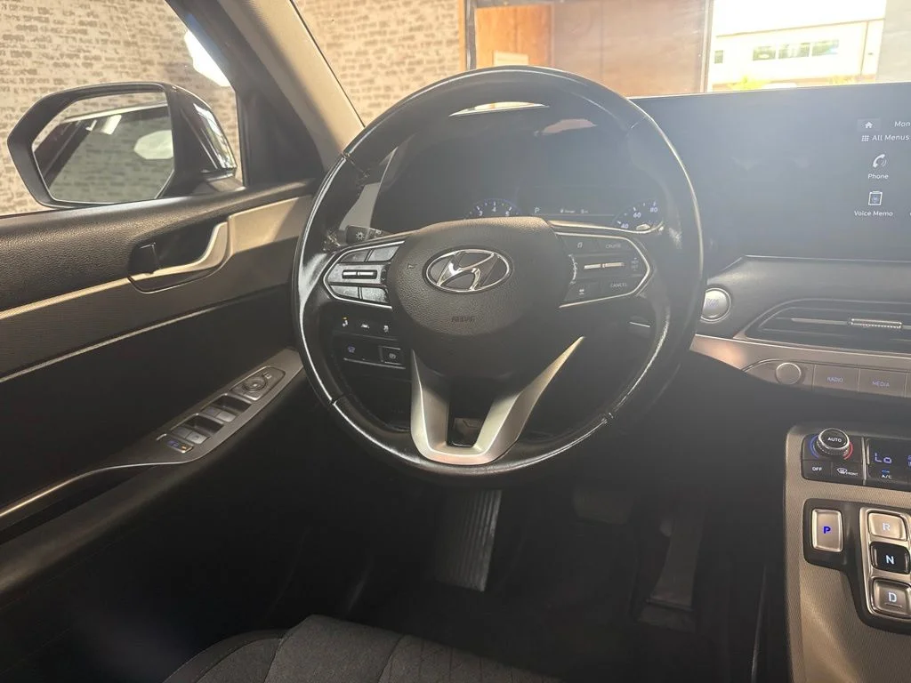 Used 2022 Sierra Burgundy Hyundai SEL image 19