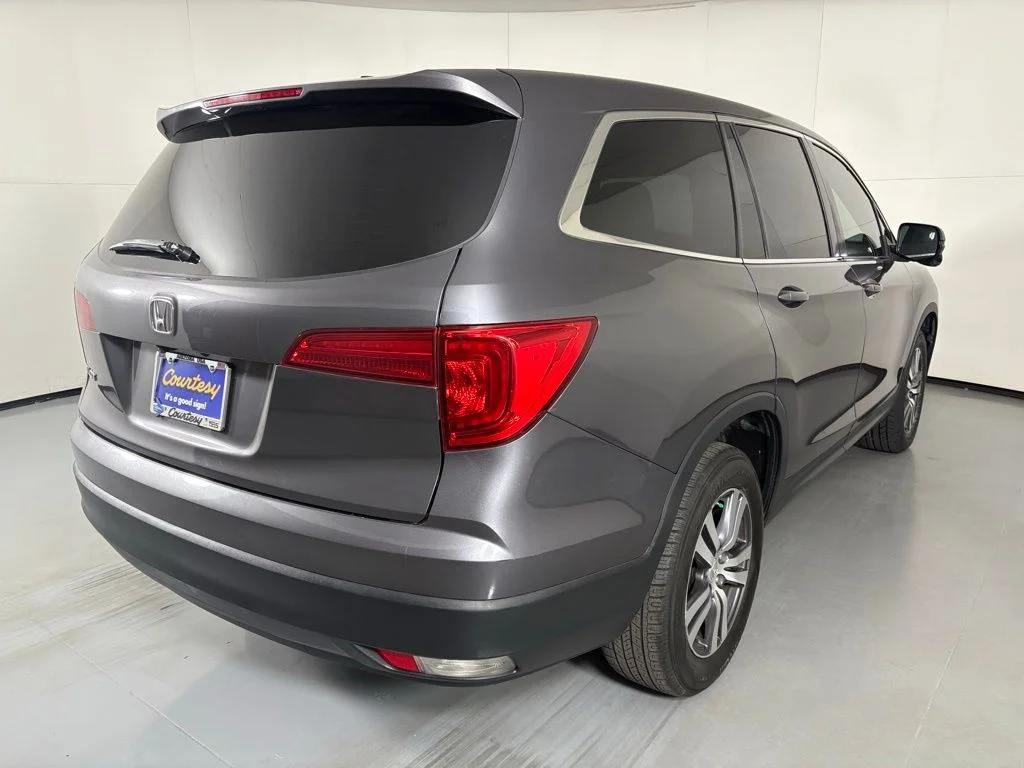 Used 2017 Silver Honda EX image 8