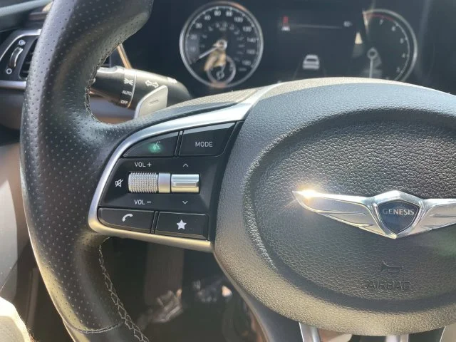 2023 GENESIS G70 Standard - Photo 31