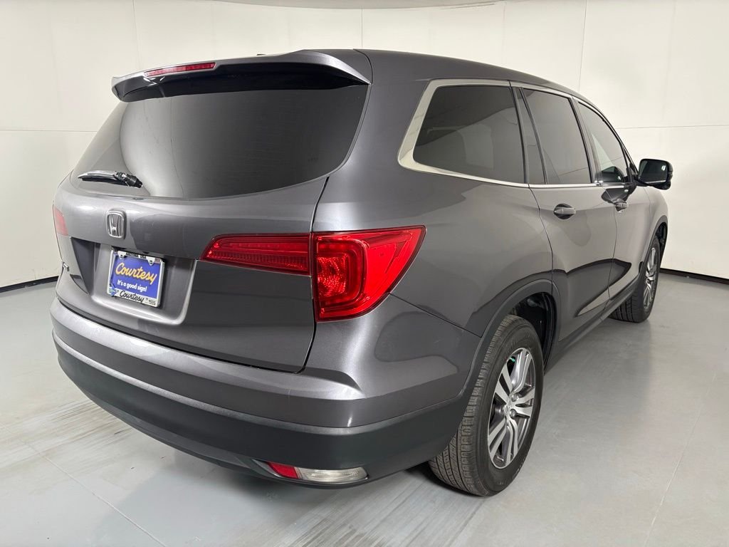 Used 2017 Silver Honda EX image 8