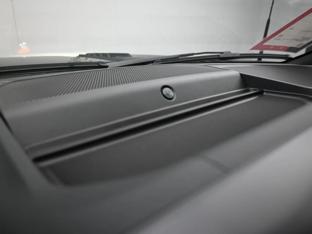 New 2025 Black Ford XLT image 19