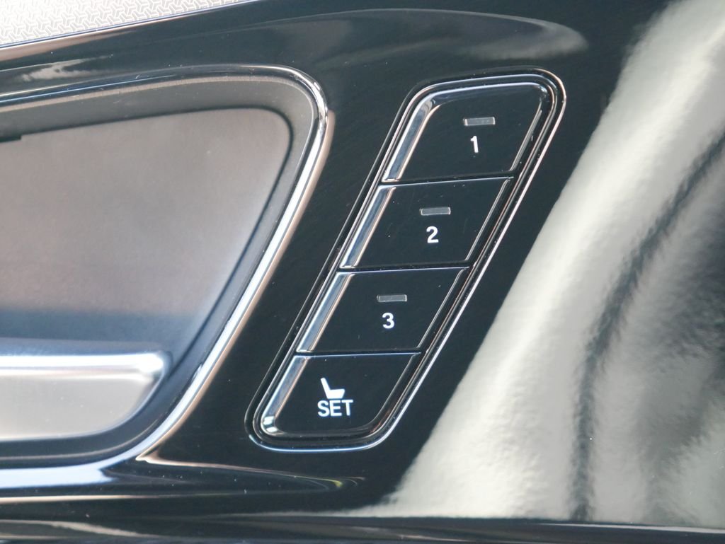 Used 2025  Acura A-Spec image 33