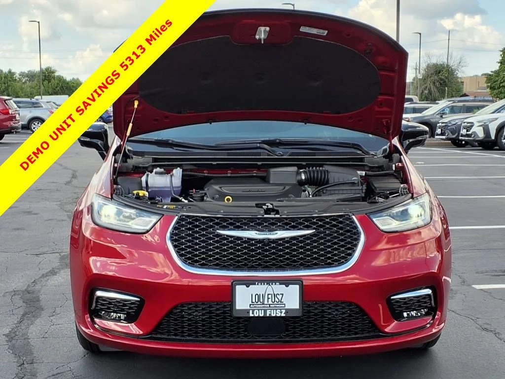 2026 Chrysler Pacifica Select - Photo 22