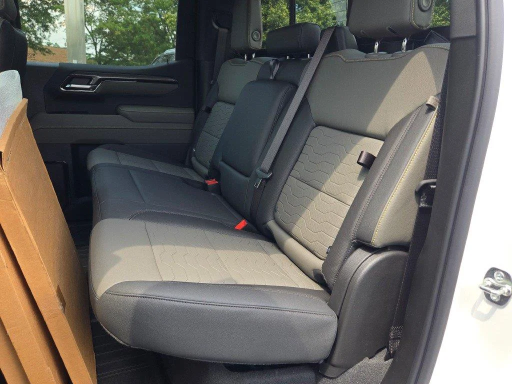 2026 Chevrolet Silverado 1500 ZR2 - Photo 19