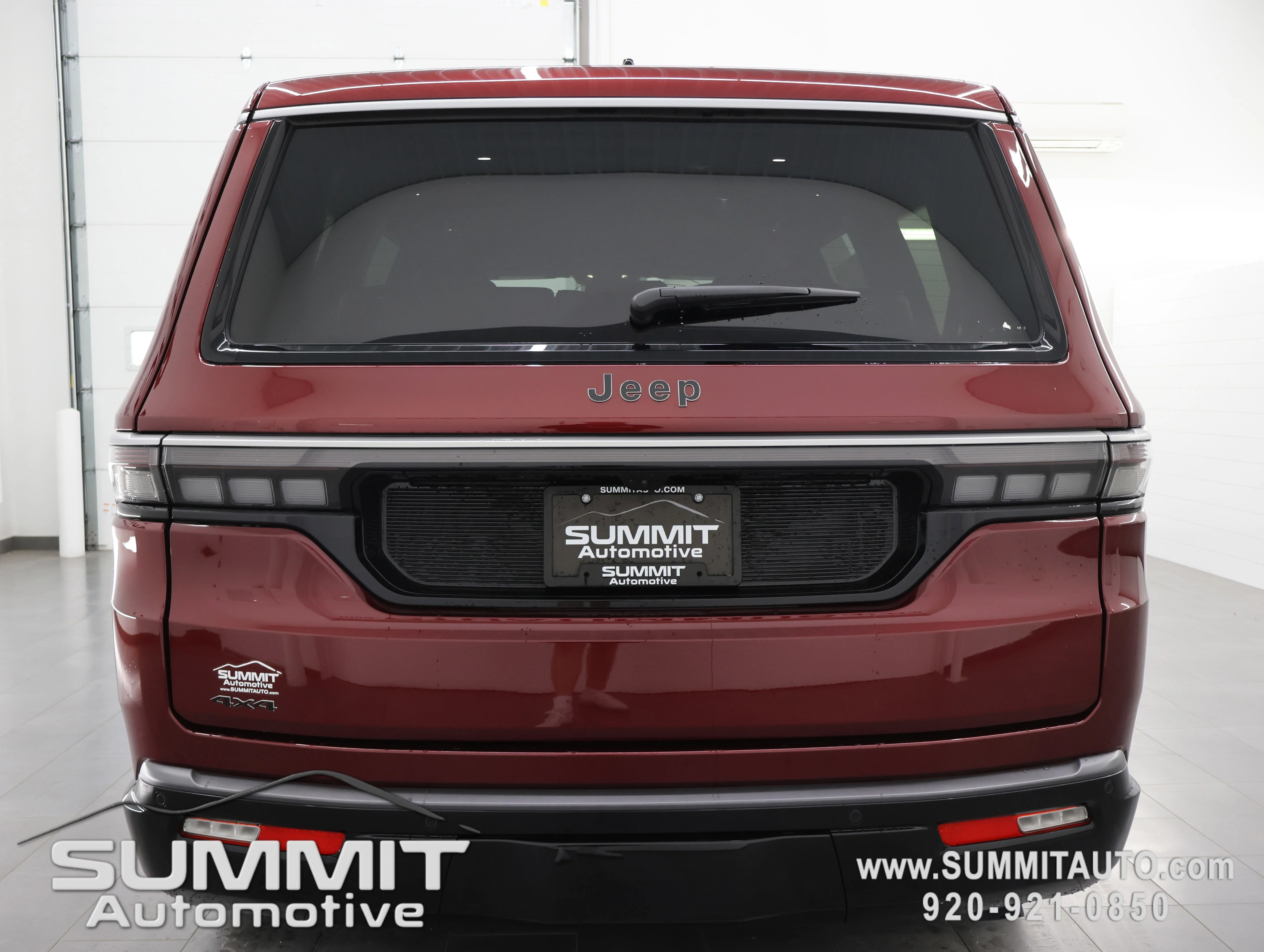 New 2026 Velvet Red Pearl-Coat Exterior Paint Jeep  image 29