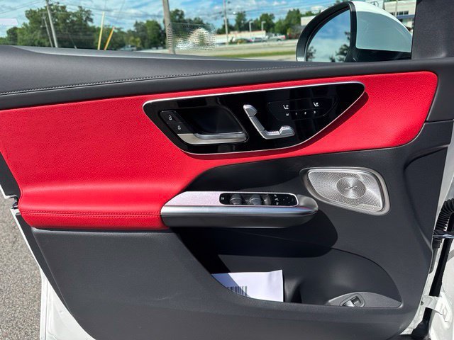 New 2026 Polar White Mercedes-Benz GLC 300 image 49