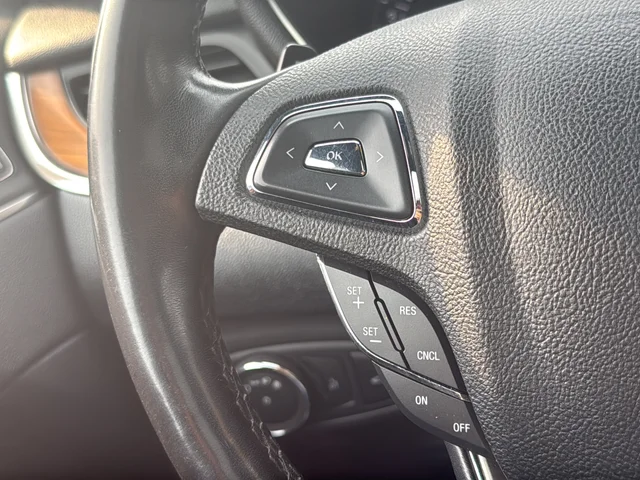 Used 2019 Gray Lincoln Reserve image 16