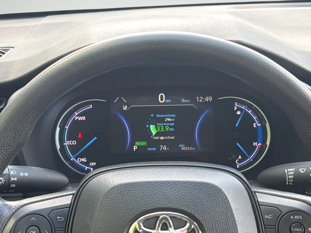 Used 2024 White Toyota LE image 28