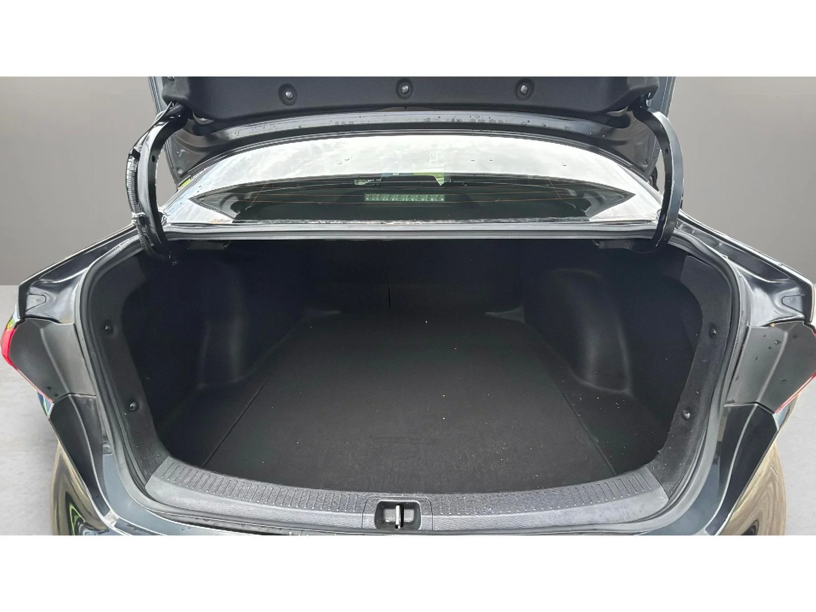 2022 Toyota Corolla SE - Photo 13