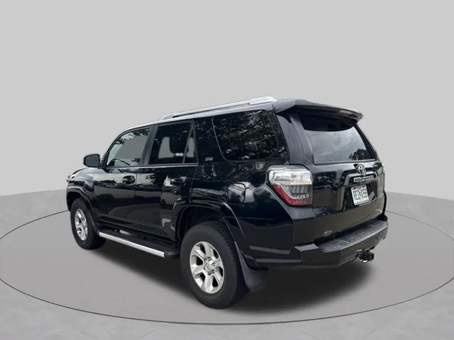 Used 2014 Black Toyota SR5 image 9
