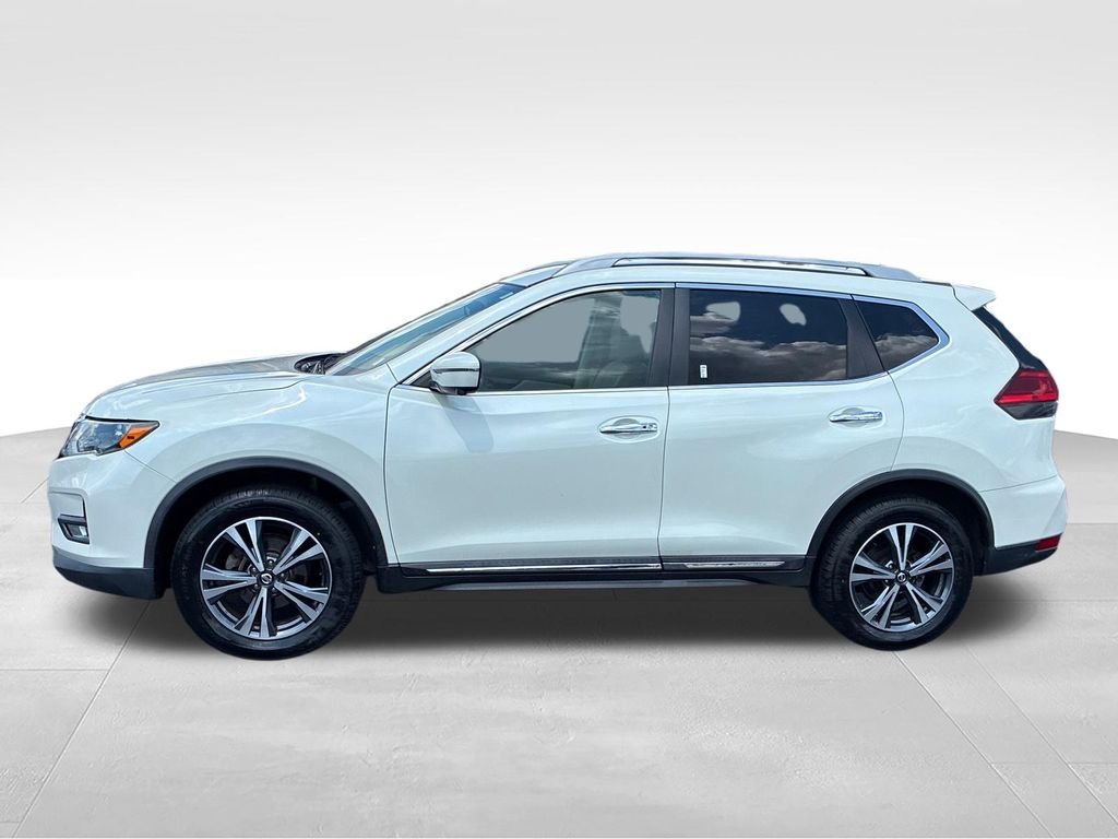 Used 2017 Nissan Rogue SL with VIN 5N1AT2MV3HC769689 for sale in Russell Springs, KY