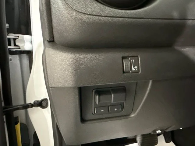 Used 2024 White Chevrolet Trail Boss image 17
