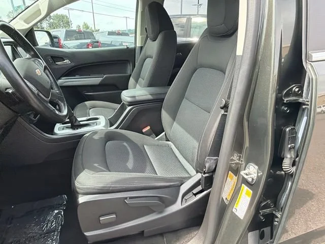 Used 2018 Deepwood Green Metallic Chevrolet 4WD LT image 20