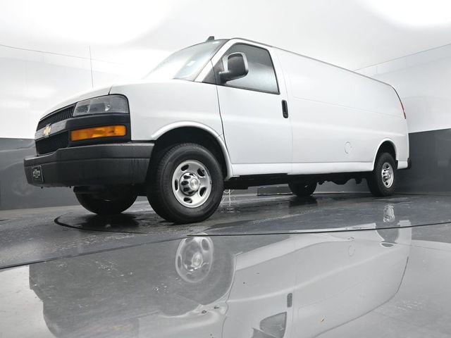 Used 2021 White Chevrolet Work Van image 37