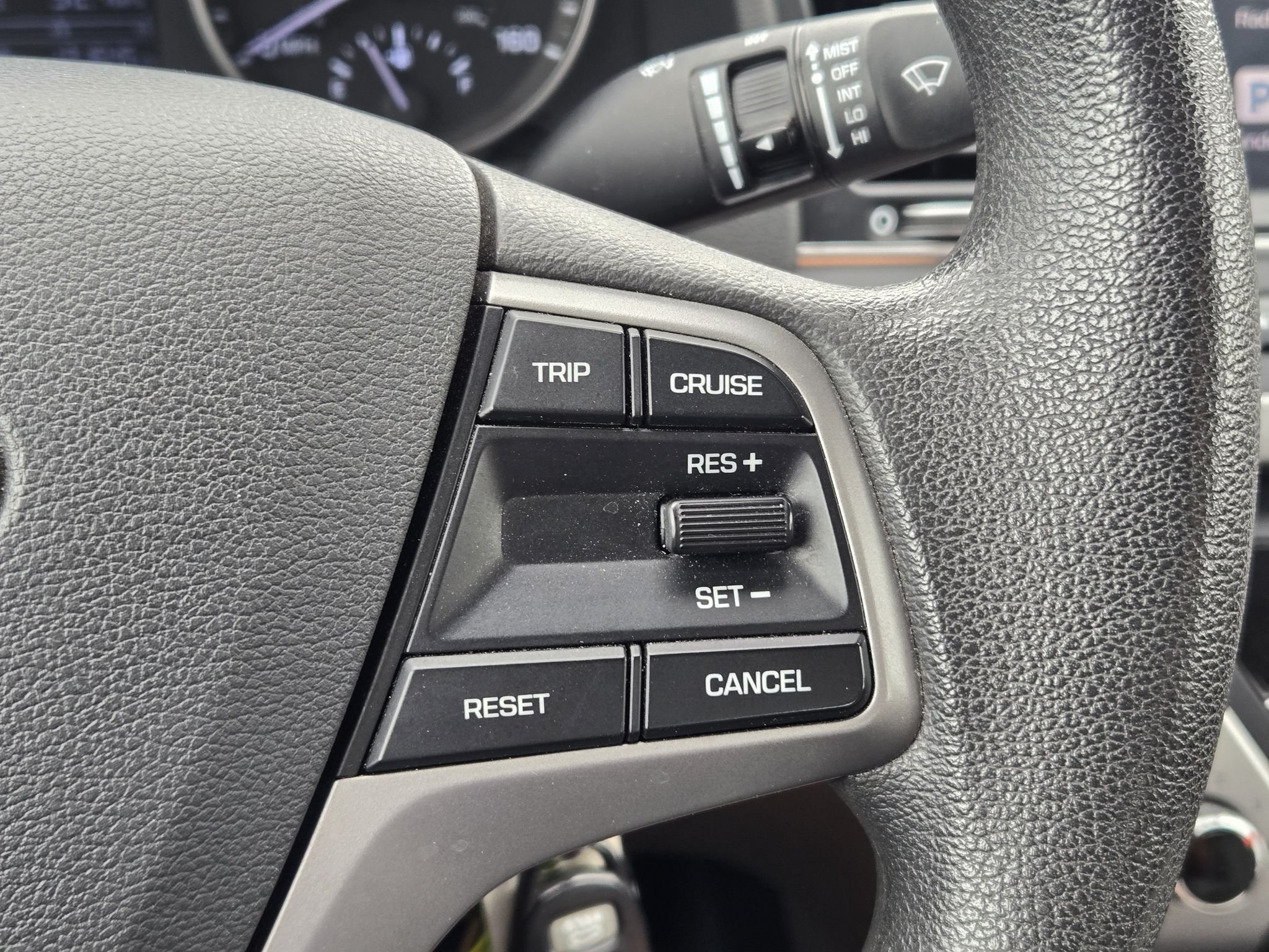 Used 2017 Black Noir Pearl Hyundai SE image 29