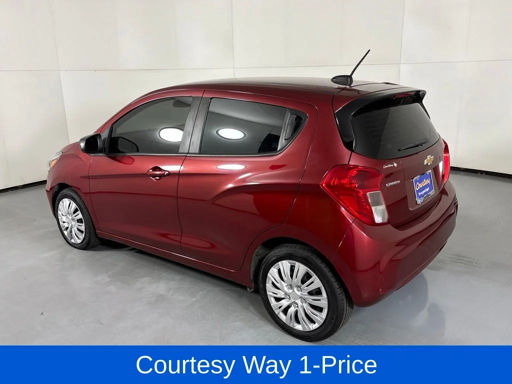 Used 2022 Red Chevrolet LS image 8