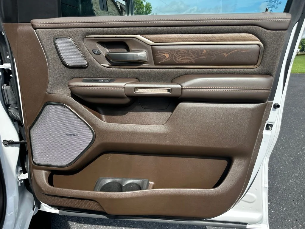 Used 2025 White Ram Limited image 23