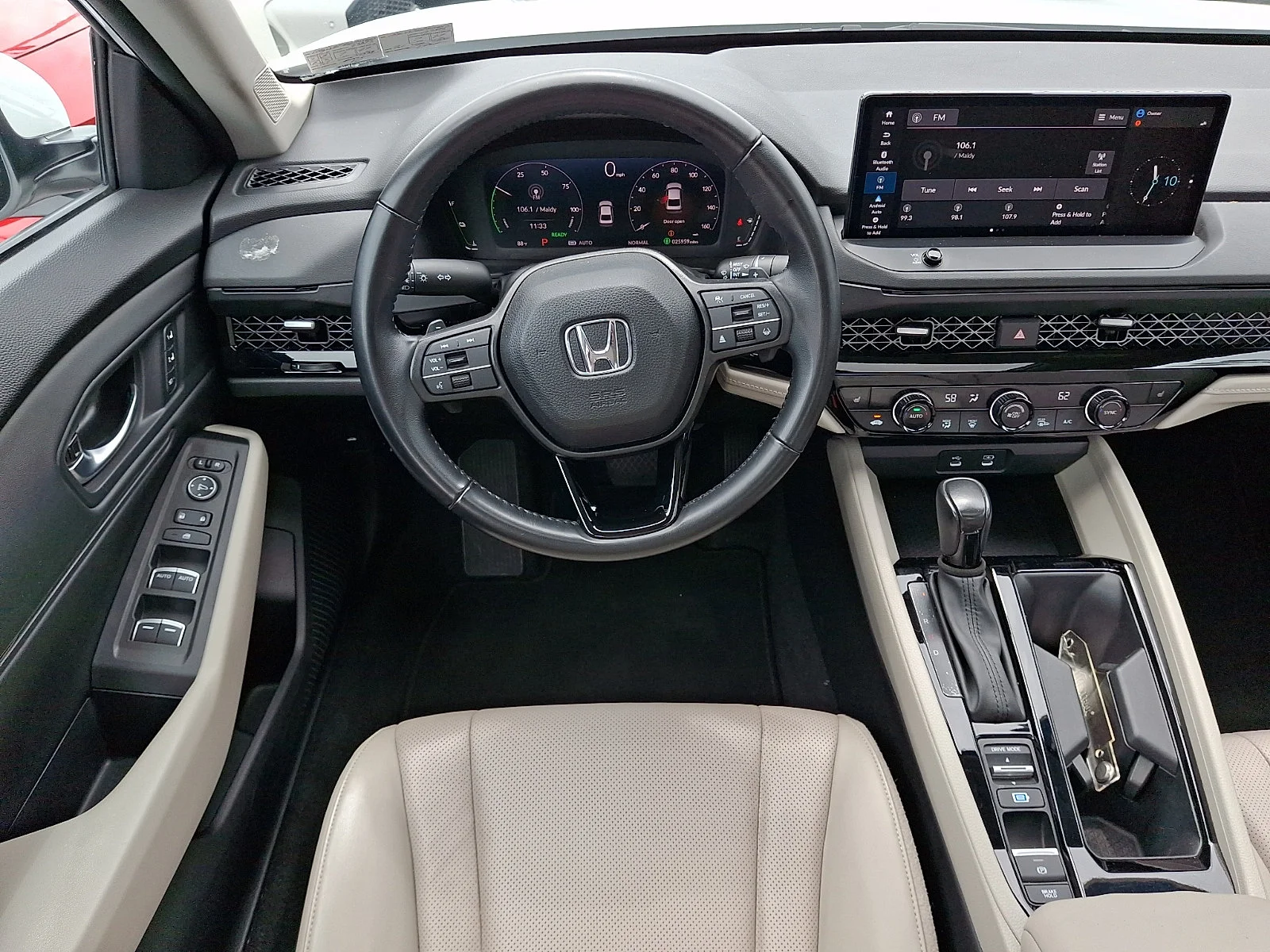 Used 2023 Platinum White Pearl Honda EX-L image 11