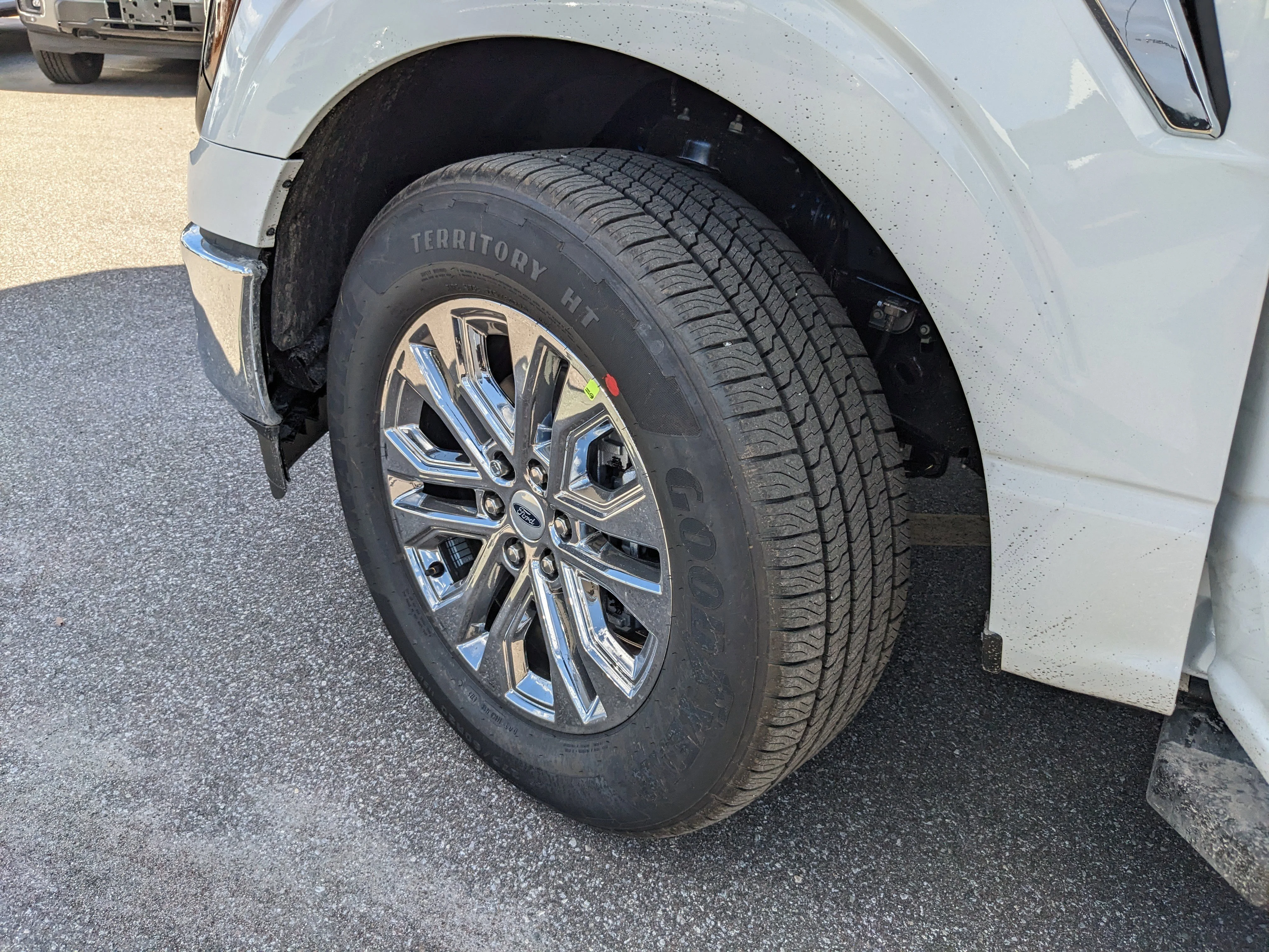 New 2026 Oxford White Ford XLT image 34