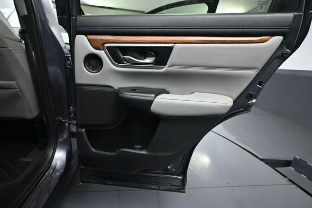 Used 2019  Honda EX-L image 41