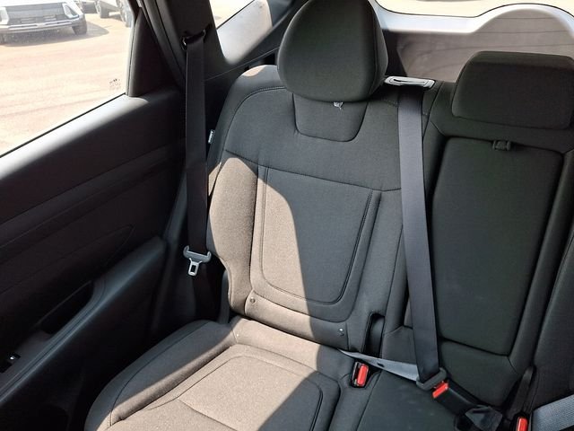 2026 Hyundai Tucson Blue SE - Photo 12